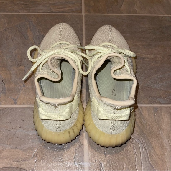 Yeezy Butter 350 V2 Sneakers - Picture 4 of 9